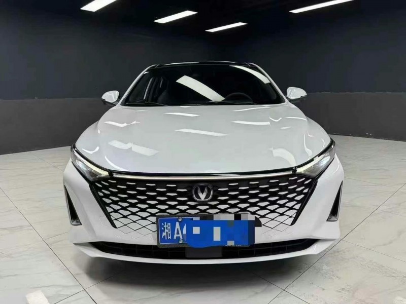 成都23年長安汽車睿騁1