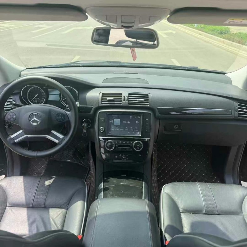 济宁17年奔驰R4