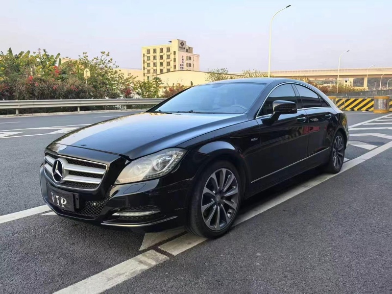 广州13年奔驰CLS3