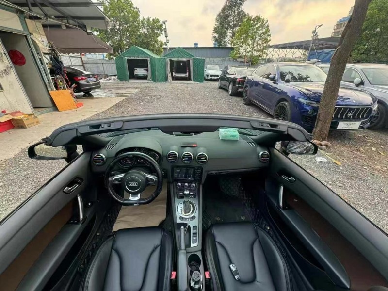 广州13年奥迪TT7