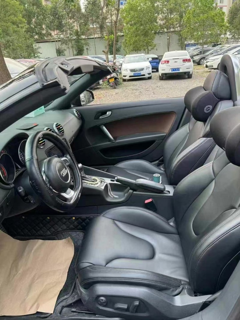 广州13年奥迪TT8