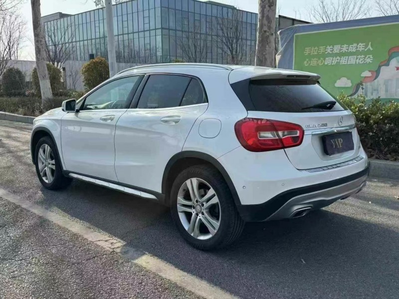 广州16年奔驰GLA4