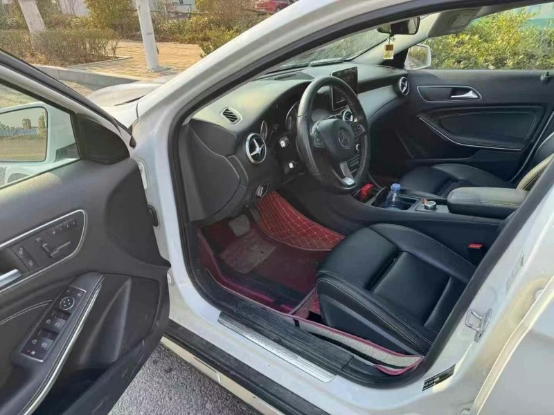 广州16年奔驰GLA8