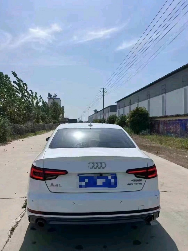 菏澤18年奧迪A4L9