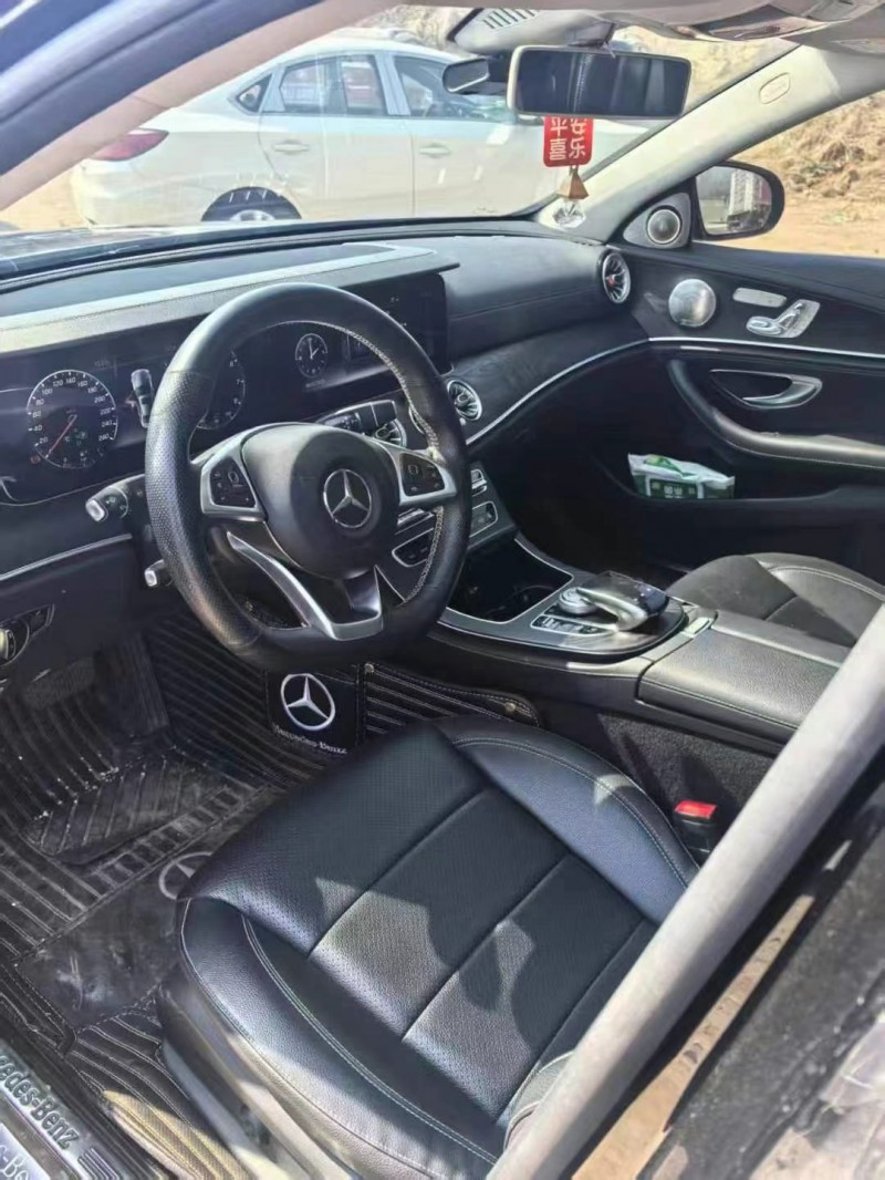 济宁18年奔驰E7