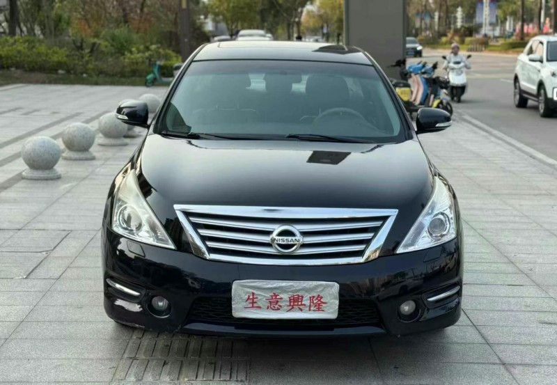 廣州12年日產天籟1