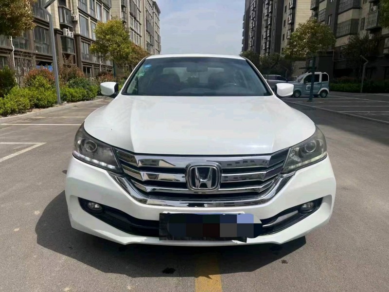 徐州14年本田雅阁1