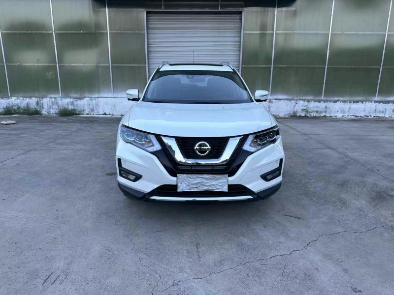 徐州21年日產奇駿1