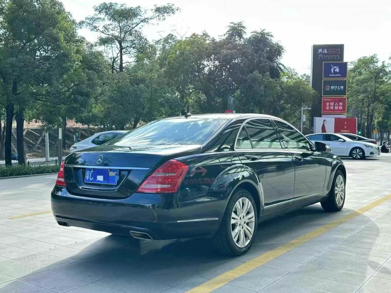 深圳13年奔馳S8