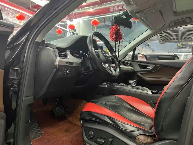 广州18年奥迪Q74