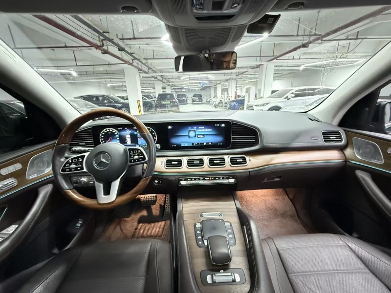 广州21年奔驰GLS8