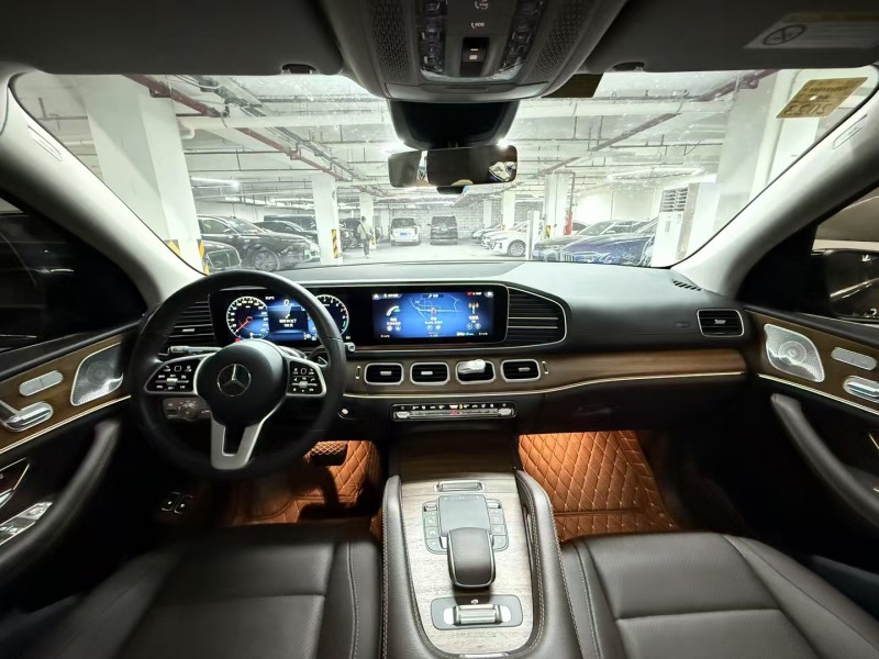 广州21年奔驰GLE8