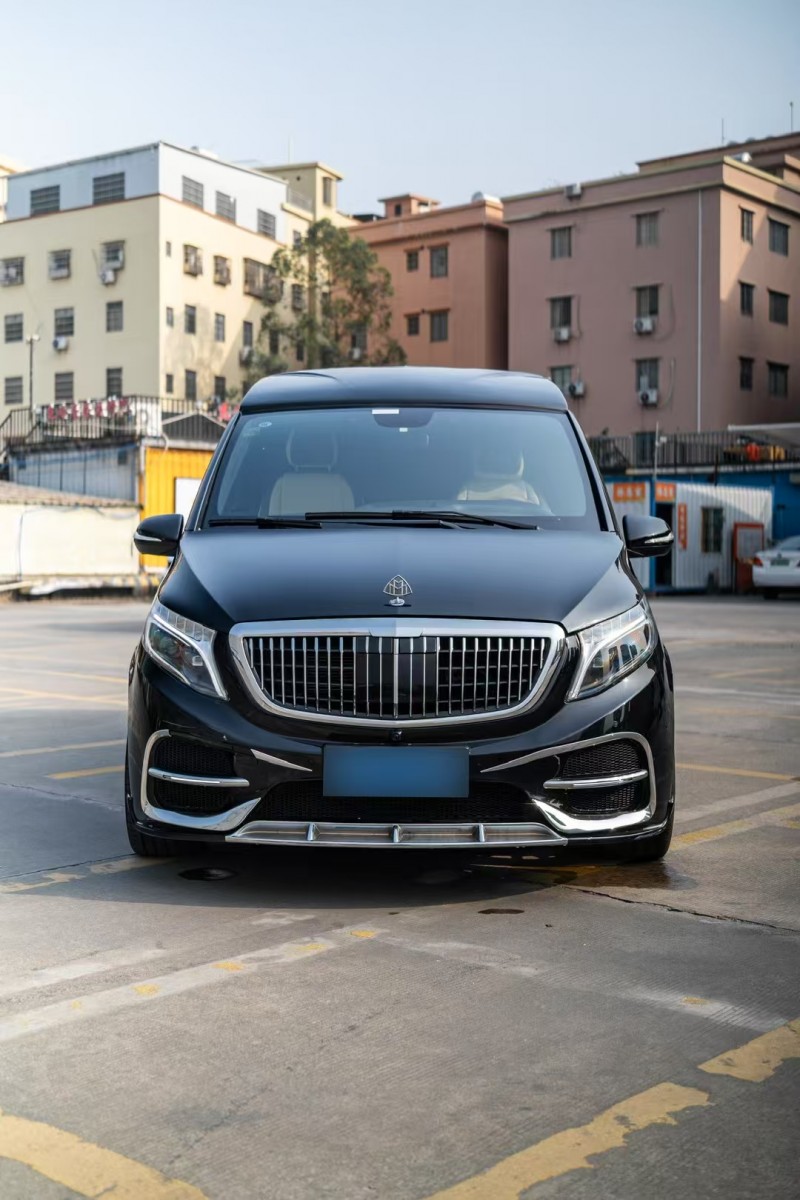 广州18年奔驰威霆1