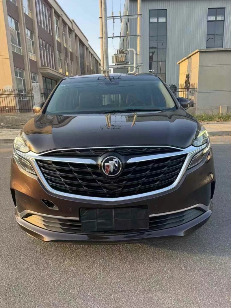 济宁21年别克GL81