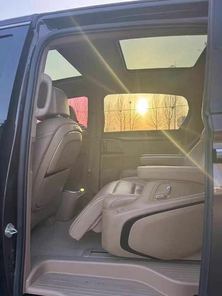 济宁21年别克GL85