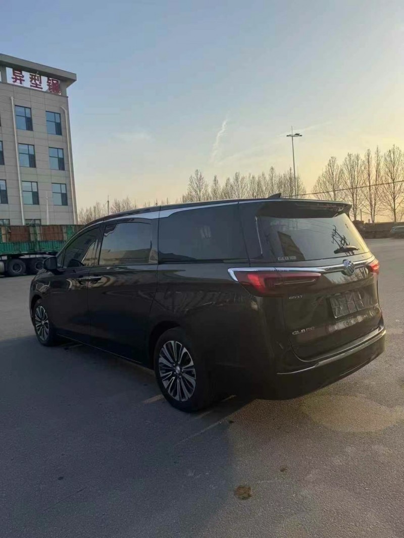 济宁21年别克GL88