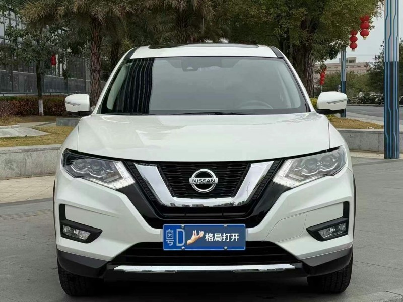 東莞25年日產奇駿1