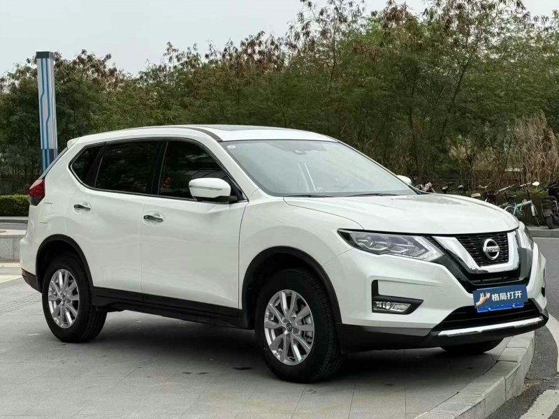 東莞25年日產奇駿2