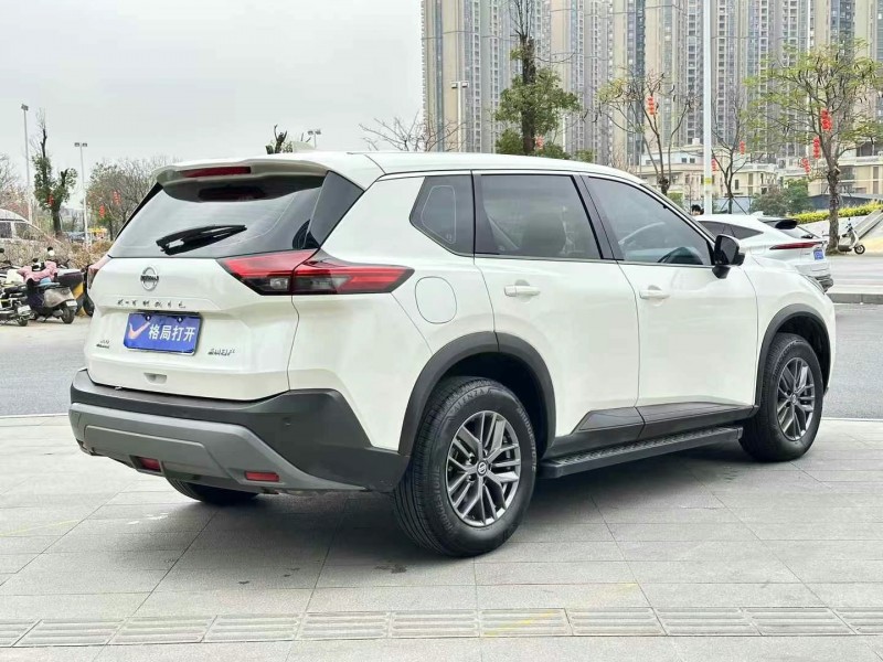東莞23年日產奇駿8