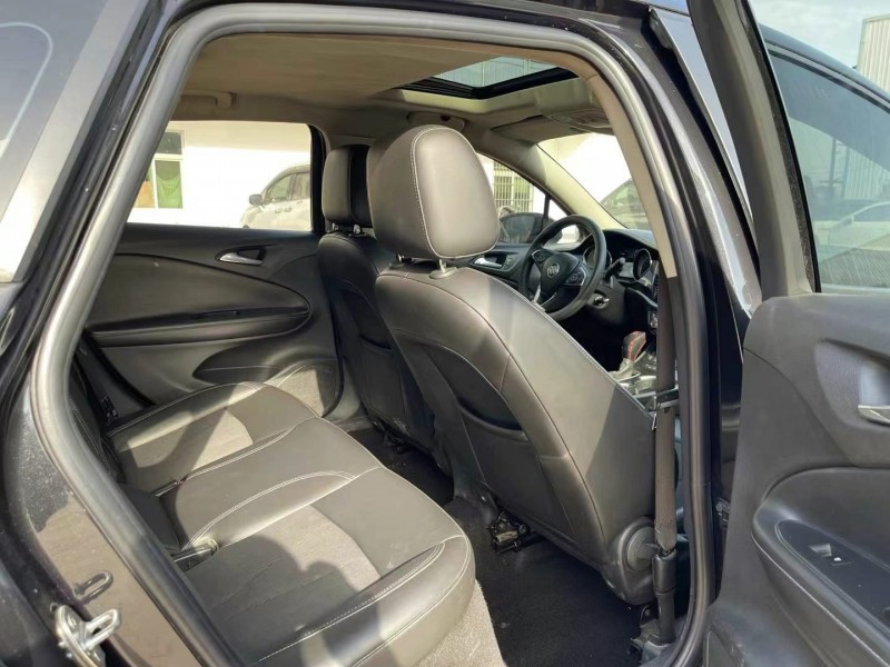 徐州17年别克威朗7