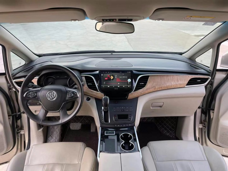 徐州17年别克GL86