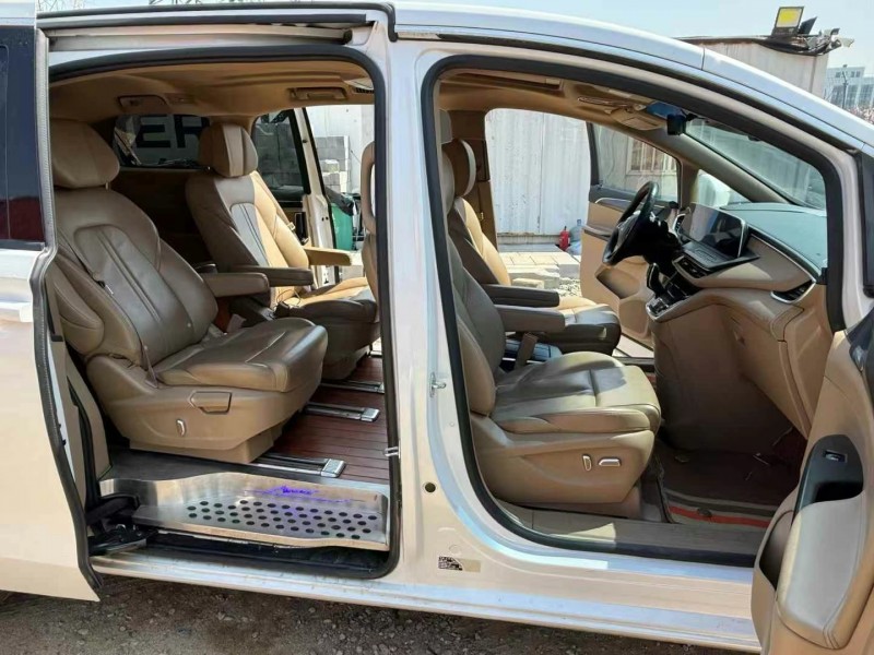 济宁20年别克GL85