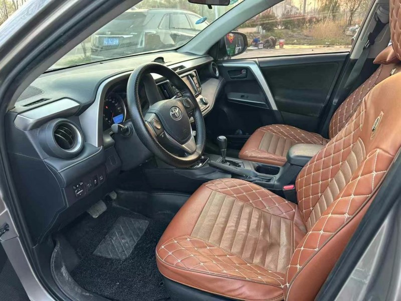 徐州17年丰田RAV4荣放7