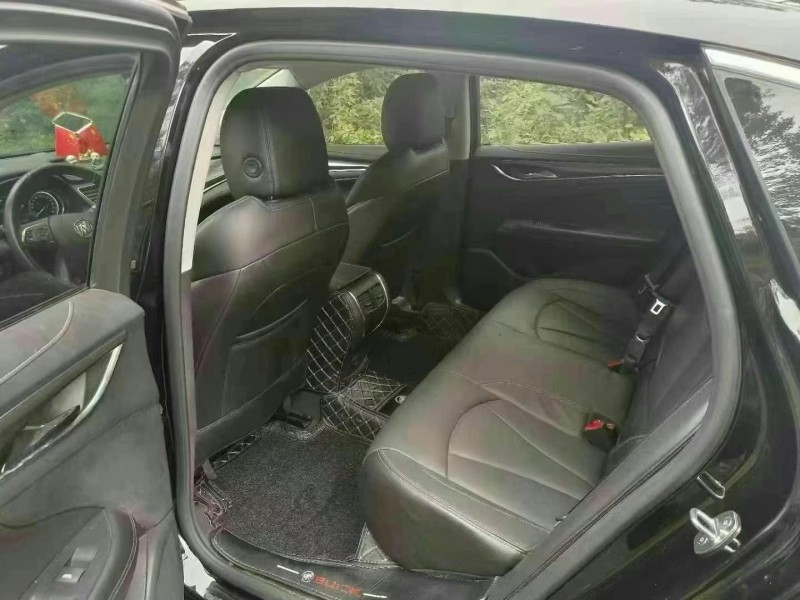 广州22年别克君越7