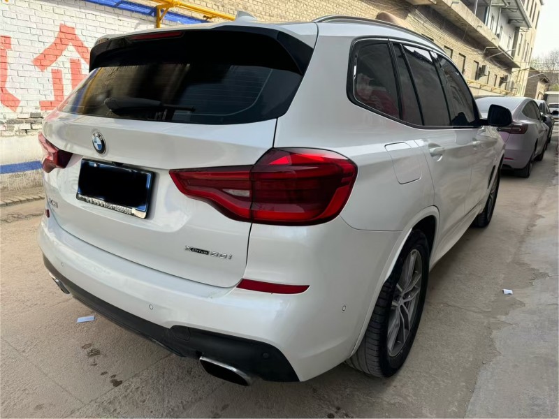 運城18年寶馬X36