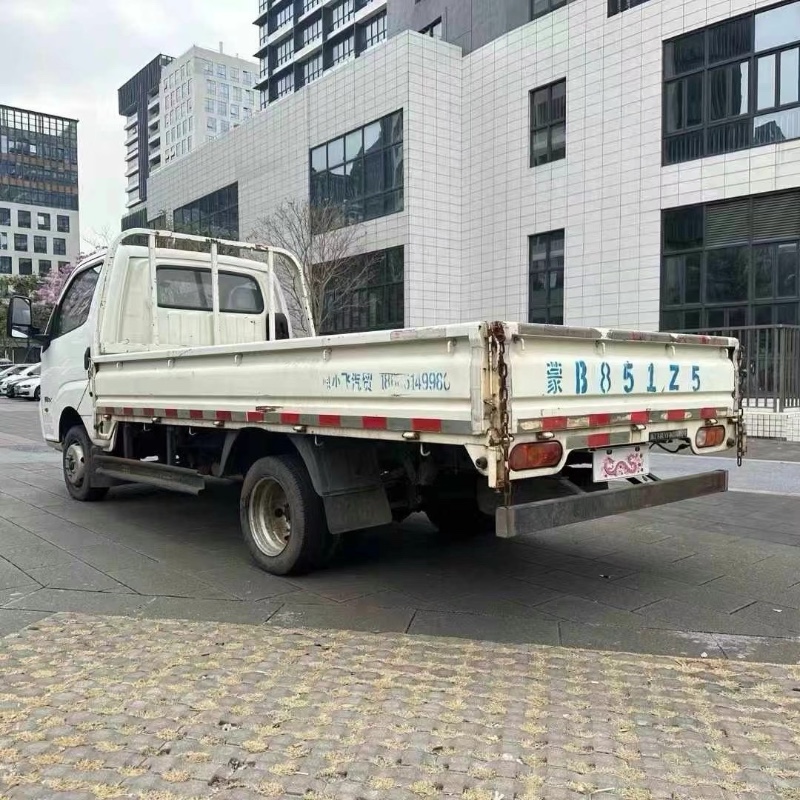佛山19年飛碟箱貨貨車6