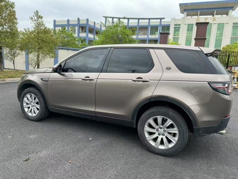 广州16年路虎发现神行7