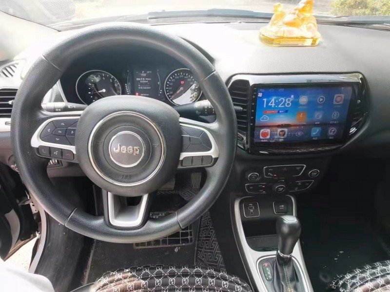 鄂州19年Jeep指南者4