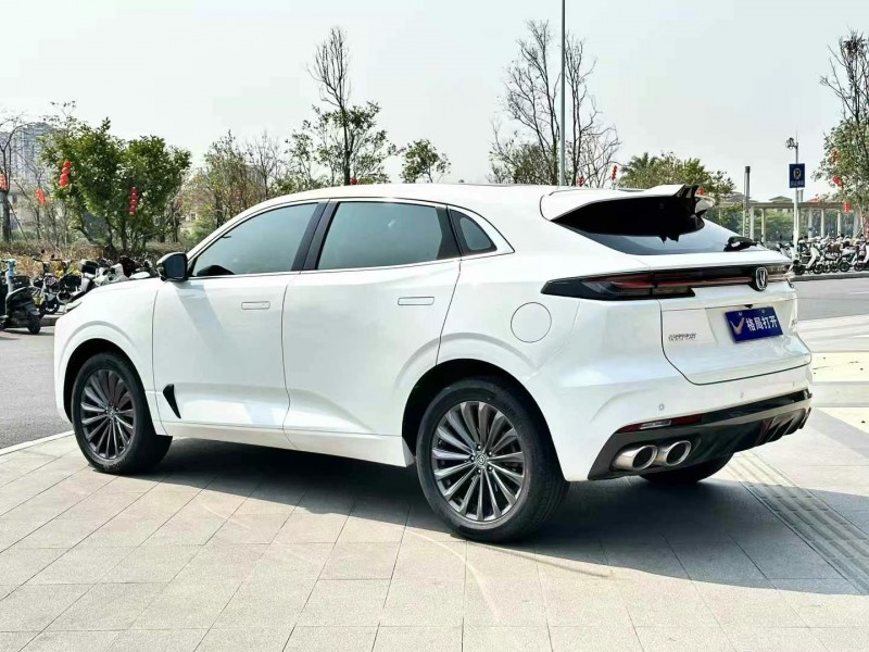 東莞22年長安汽車UNI8