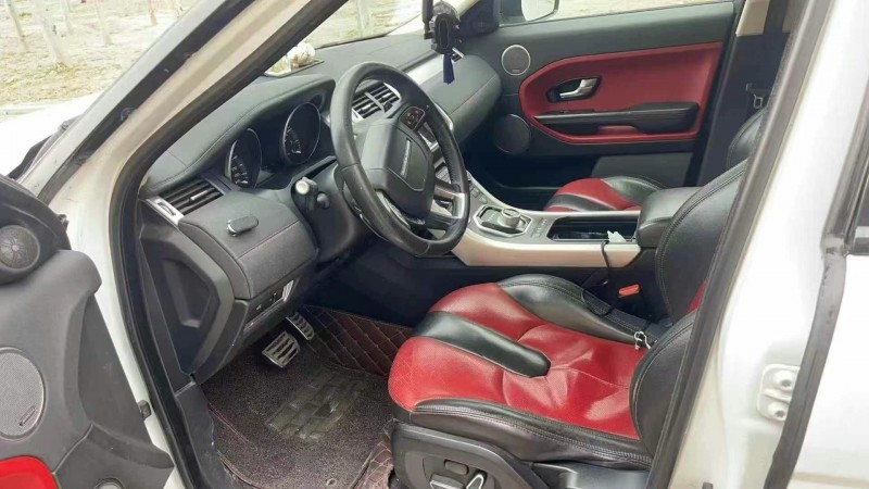 济宁15年路虎极光4