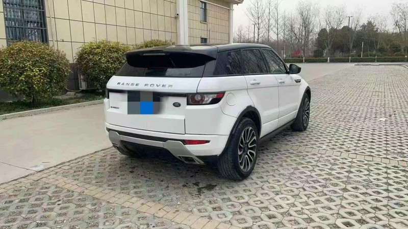 济宁15年路虎极光7