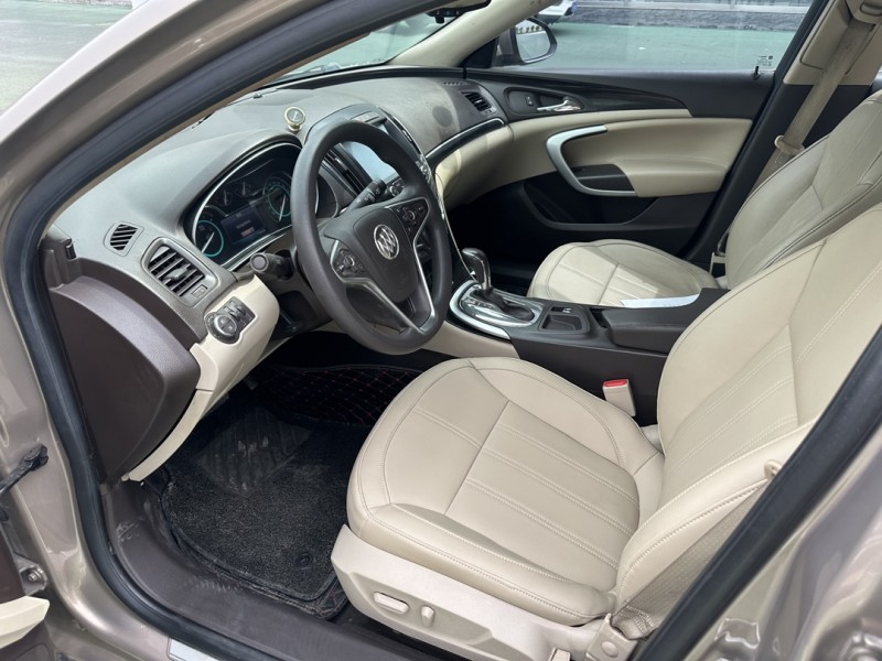 盐城16年别克君威6