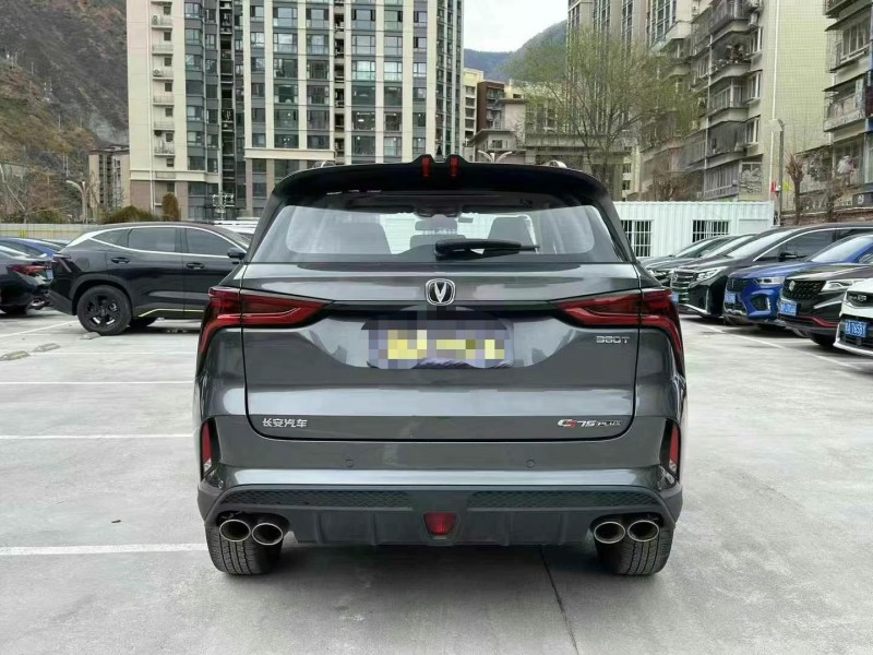 甘孜22年長安汽車CS758