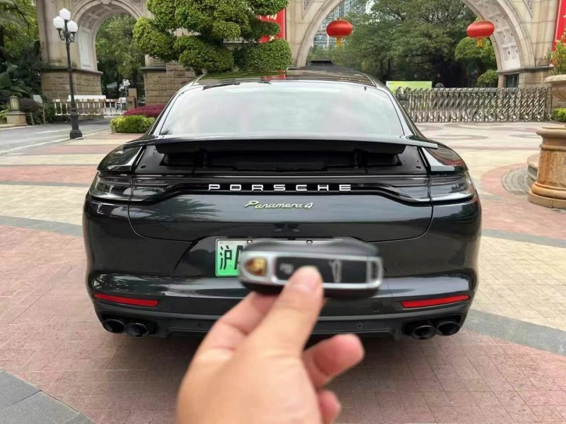 廣州21年保時捷帕拉梅拉8