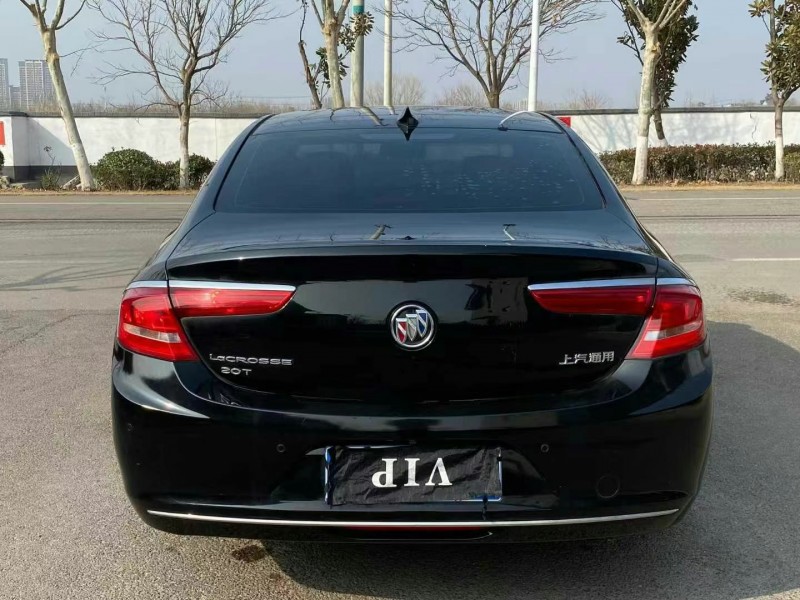 徐州17年别克君越9