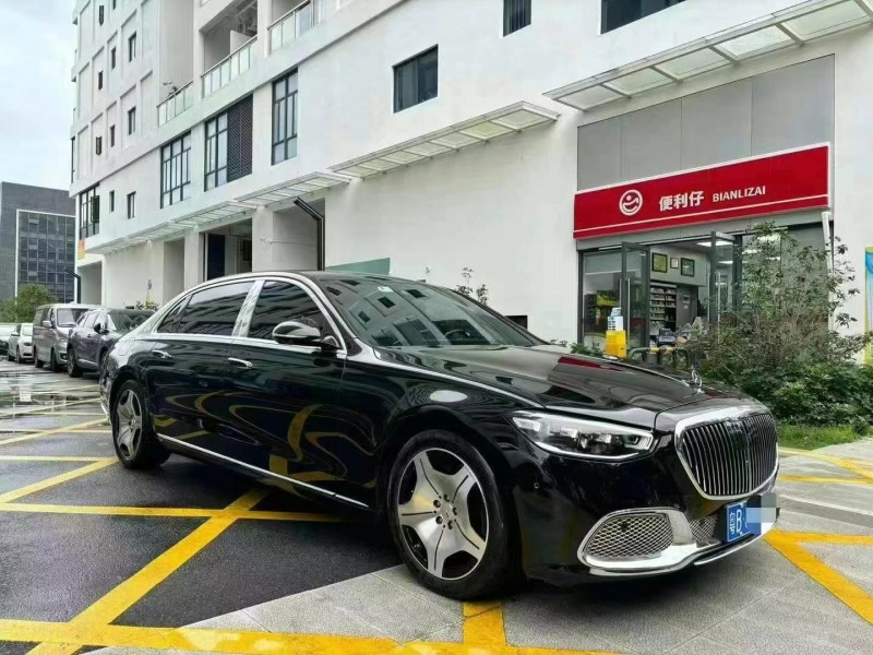 广州22年奔驰迈巴赫S级2