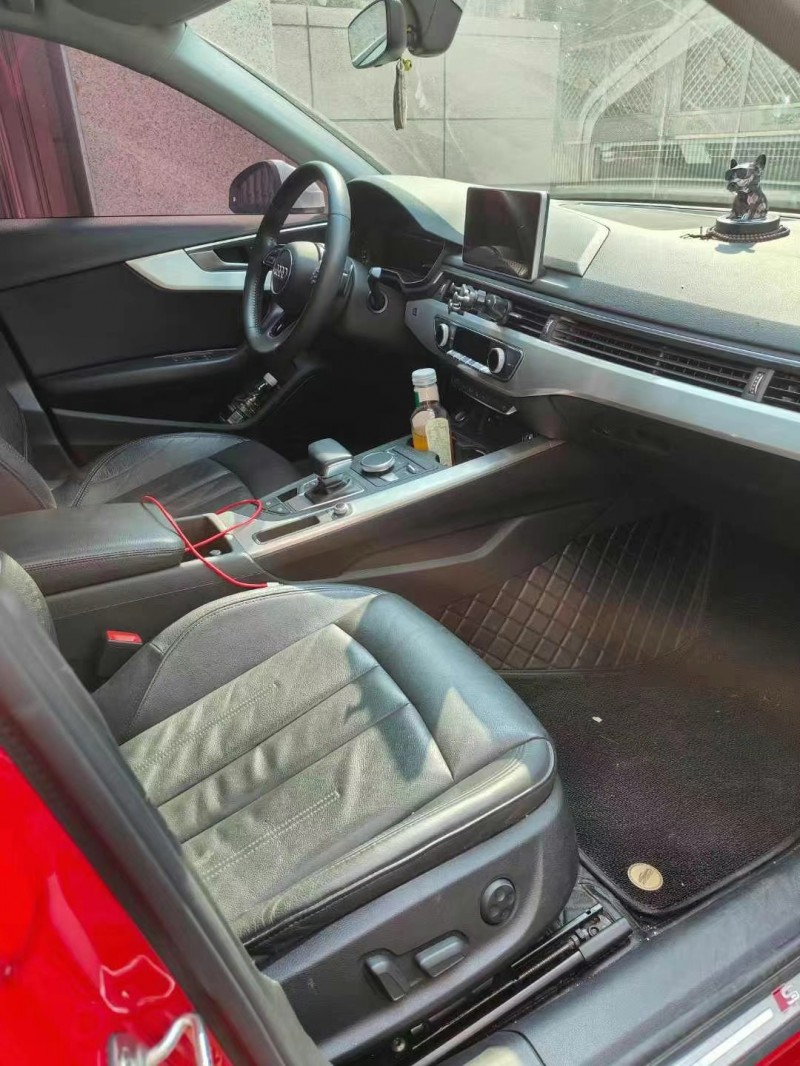 济宁19年奥迪A4L6