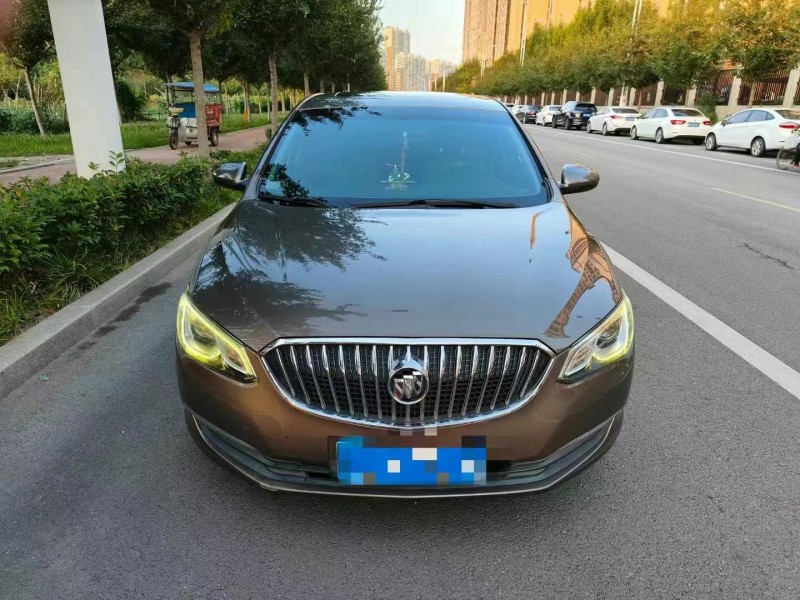 济宁15年别克英朗1