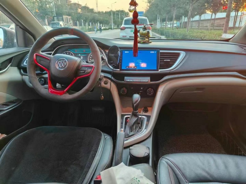 济宁15年别克英朗4