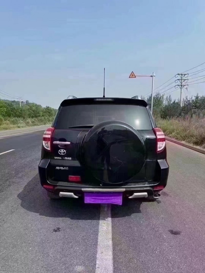 邯鄲13年豐田RAV48