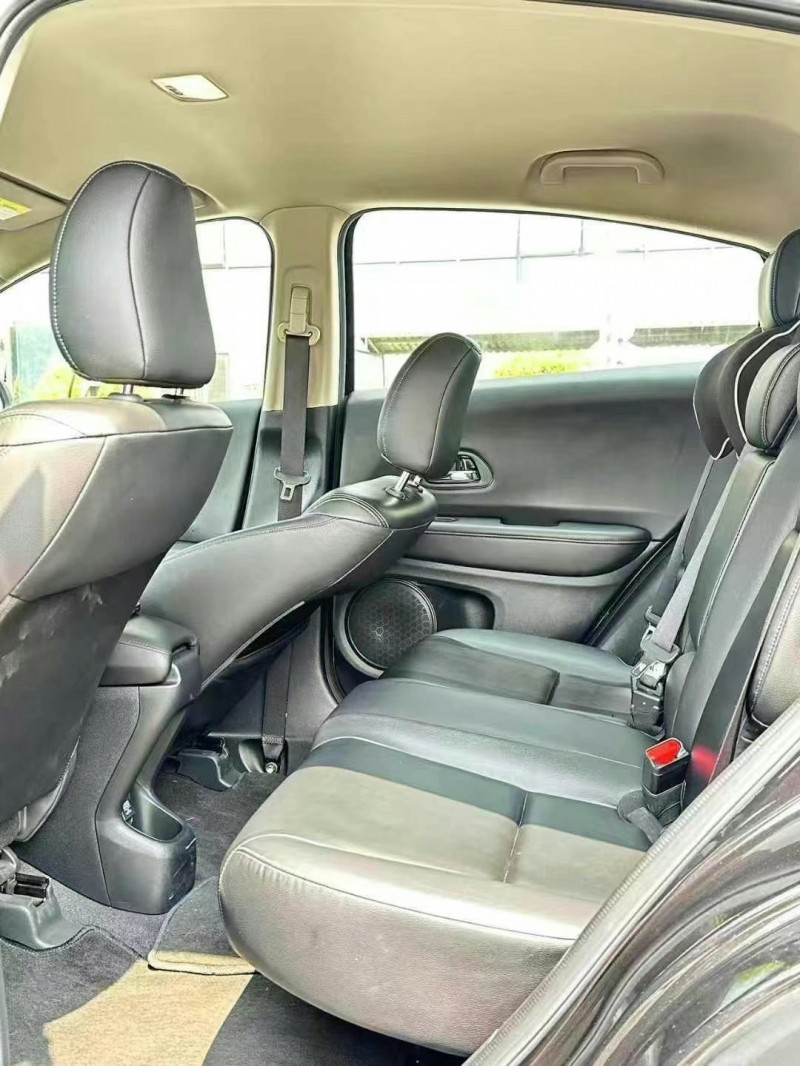 东莞22年本田缤智4