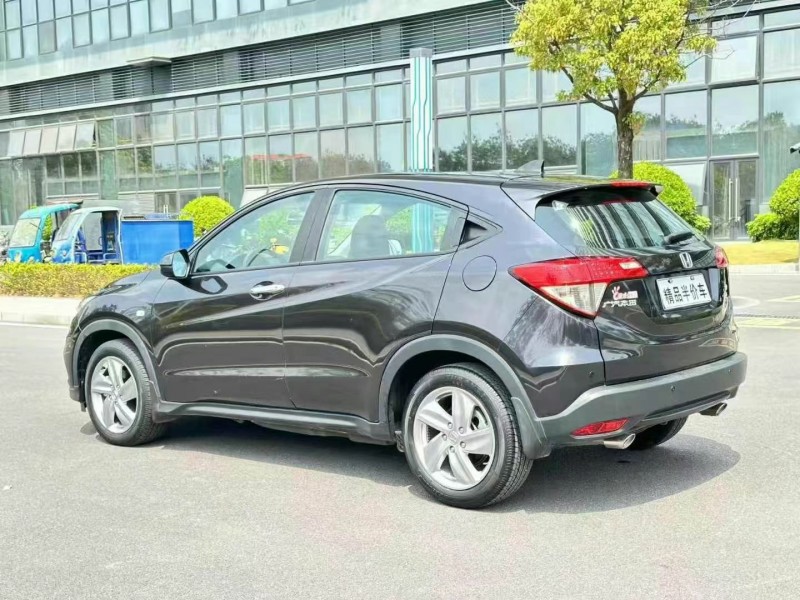 东莞22年本田缤智8