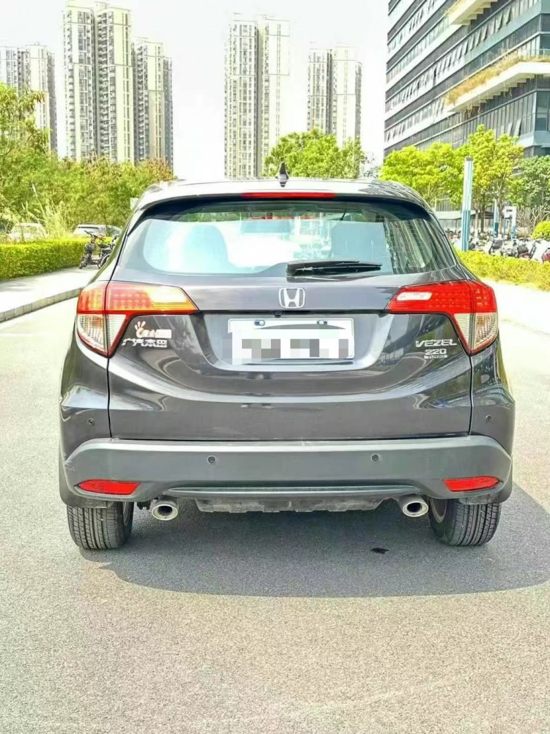 东莞22年本田缤智9