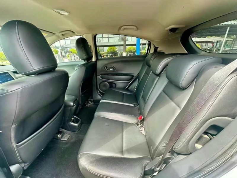 东莞22年本田缤智4