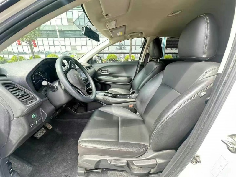 东莞22年本田缤智6