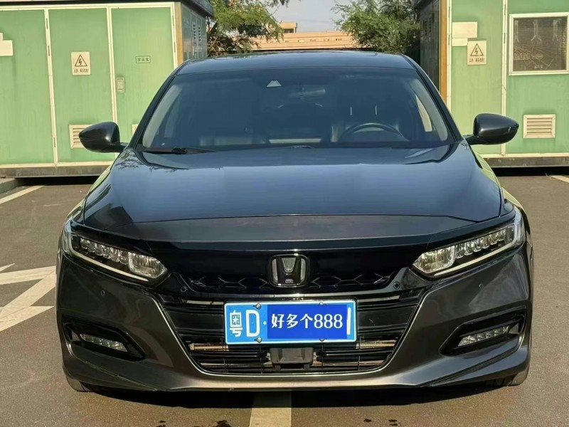 东莞18年本田雅阁1
